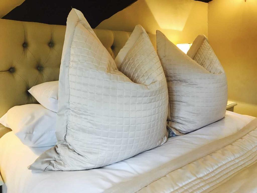 The Star And Eagle Hotel Goudhurst Ngoại thất bức ảnh
